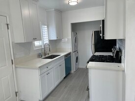 3412 Pearl St, Unit 3412 in Santa Monica, CA - Building Photo