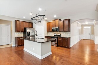 4925 Fourth Rail Ln in Cumming, GA - Building Photo - Building Photo
