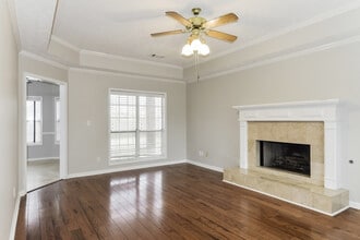 1303 Dorchester Dr in Prattville, AL - Foto de edificio - Building Photo