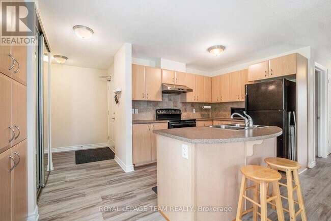 355-355 Paseo Private in Ottawa, ON - Building Photo - Building Photo