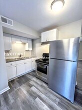 2315 Oak Ct in Nashville, TN - Building Photo - Building Photo