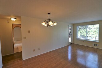 707 N 130th St in Seattle, WA - Building Photo - Building Photo