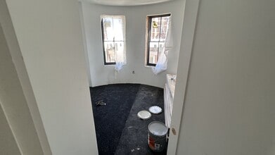 34 Orkney Rd, Unit 1 in Boston, MA - Building Photo - Building Photo