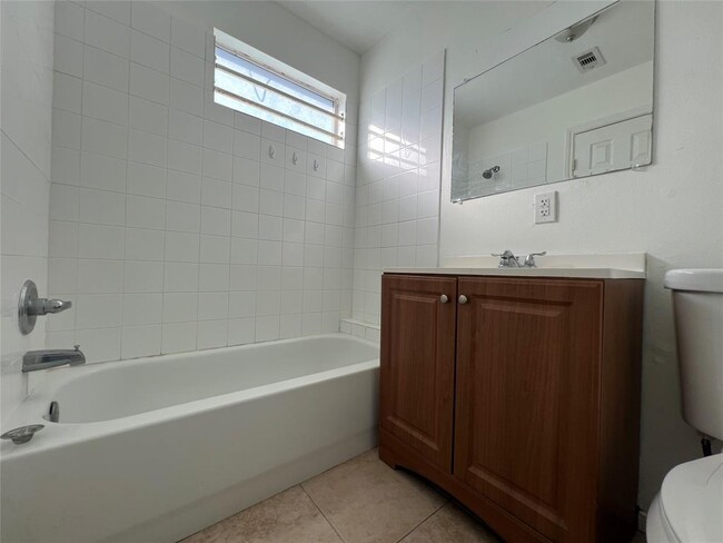 5603 Madison St in Houston, TX - Building Photo - Building Photo