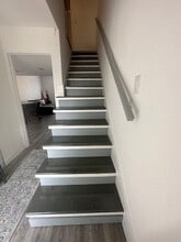 4330 Bowser Ave, Unit 202 in Dallas, TX - Foto de edificio - Building Photo