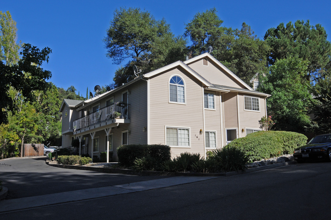 161 Brewery Ln in Auburn, CA - Foto de edificio