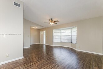 11646 Anhinga Dr in Wellington, FL - Building Photo - Building Photo