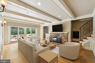 10605 River Oaks Ln in Potomac, MD - Building Photo - Building Photo