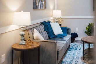 117 Spring St, Unit ID1397960P in Johnson City, TN - Foto de edificio - Building Photo