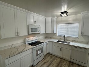 819 Cherokee Dr in Livermore, CA - Foto de edificio - Building Photo