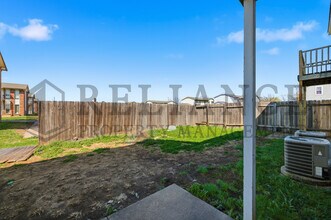 7302 W Douglas Ave in Wichita, KS - Building Photo - Building Photo