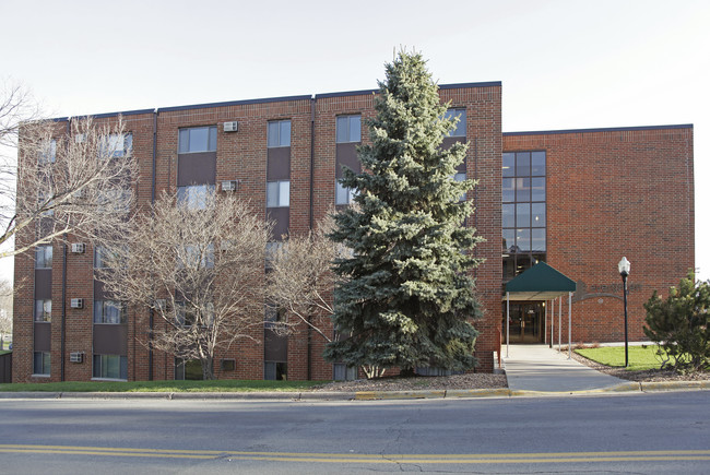 Evergreen Apartments in Waconia, MN - Building Photo - Building Photo