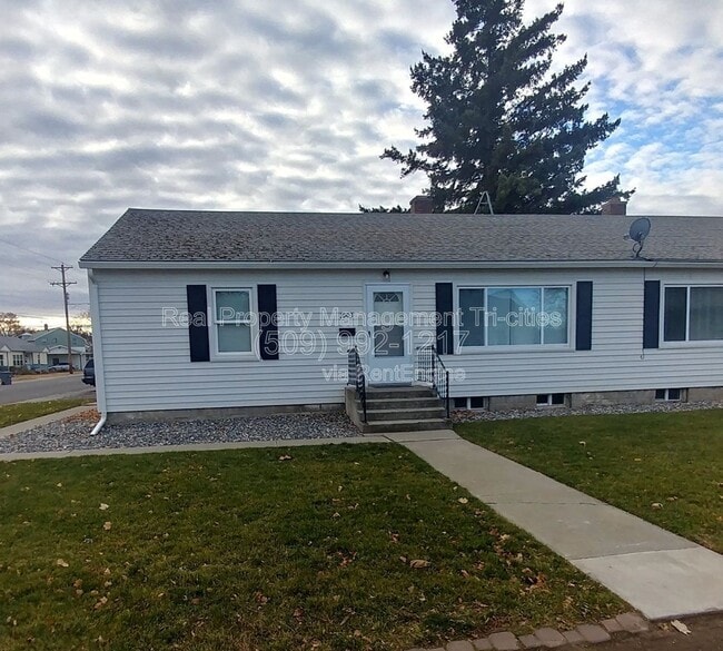 property at 1003 Torbett St