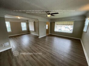 2017 W 65th Pl in Los Angeles, CA - Building Photo - Building Photo