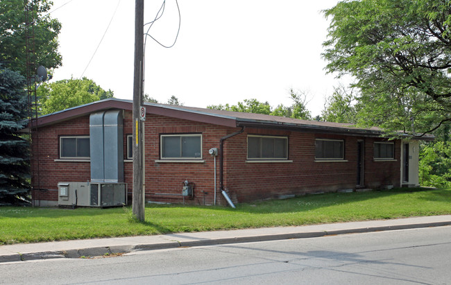 107 Toronto St S in Uxbridge, ON - Building Photo - Building Photo