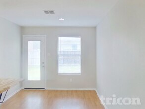 12630 Carpenter Ln, Unit 1109 in Rhome, TX - Building Photo - Building Photo