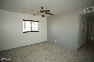 8300 Mt Everest Dr in El Paso, TX - Building Photo - Building Photo