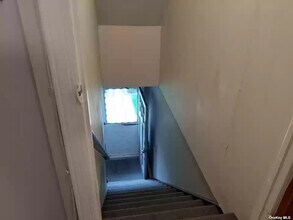 8640 235th Ct, Unit 2nd floor in Queens Village, NY - Building Photo - Building Photo