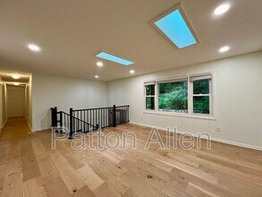 9 Ravenwood Ln in Horse Shoe, NC - Building Photo - Building Photo
