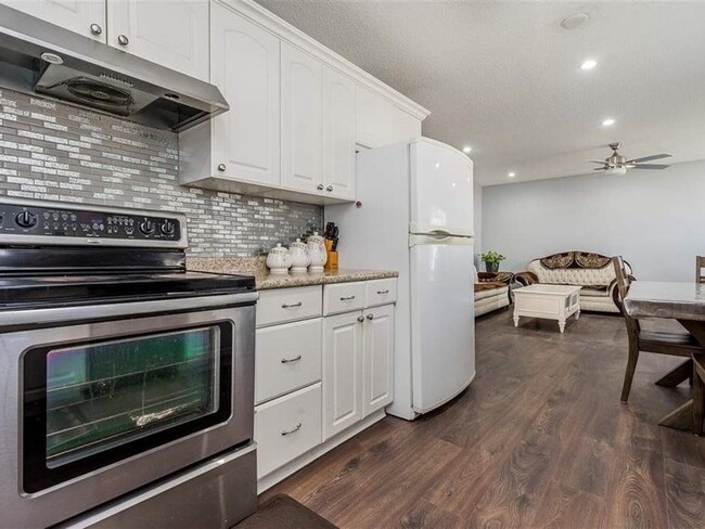 33188 Brundige Ave in Abbotsford, BC - Building Photo - Building Photo