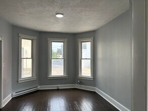13-15 Cleveland Ave in Waynesboro, PA - Building Photo - Building Photo
