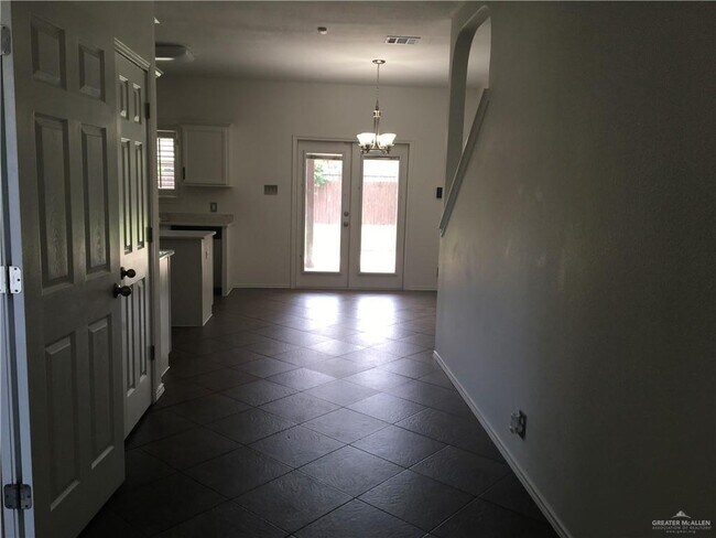 3618 Wolf Dr in Edinburg, TX - Building Photo - Building Photo
