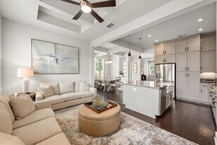 915 Banyon St in Austin, TX - Building Photo