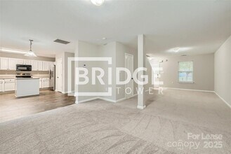 2100 Cranberry Woods Ct in Charlotte, NC - Building Photo - Building Photo