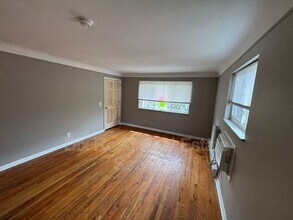 1616 Pelham Pl in Cincinnati, OH - Building Photo - Building Photo