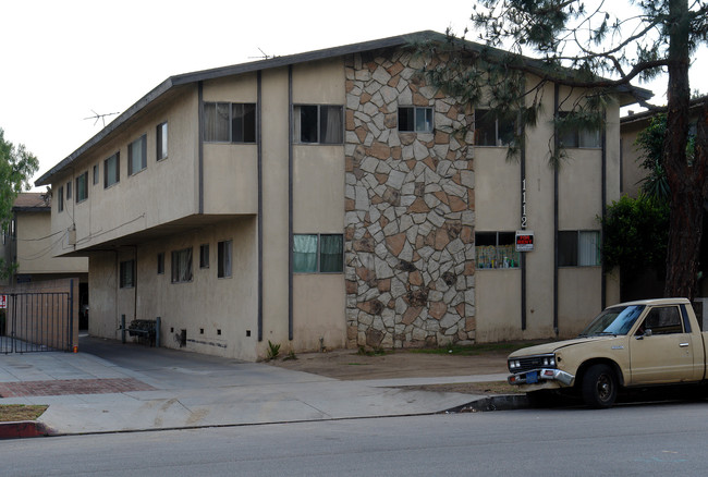 1112 S Inglewood Ave in Inglewood, CA - Building Photo - Building Photo