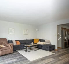 2750 W Parkmoor Ct in Appleton, WI - Building Photo - Building Photo