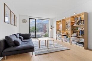 37-14-37-34 34th St in Queens, NY - Building Photo