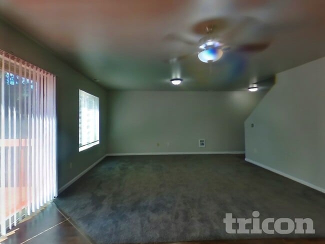 1924 Kelowna Place Southest in Port Orchard, WA - Building Photo - Building Photo