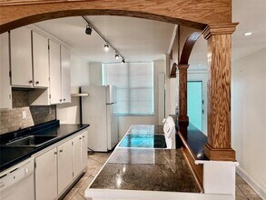 2998 NW 48th Terrace in Fort Lauderdale, FL - Foto de edificio - Building Photo