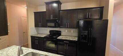 3912 Brockenhurst Dr in Buford, GA - Building Photo - Building Photo