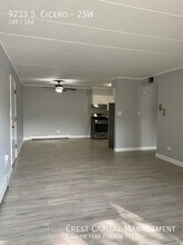 9735 S Cicero Ave in Oak Lawn, IL - Building Photo - Building Photo