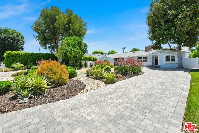 20616 Quedo Dr in Los Angeles, CA - Building Photo - Building Photo