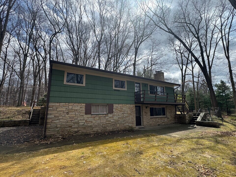 4562 Church Rd in Doylestown, PA - Building Photo