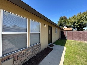 1748 S Garden St in Visalia, CA - Building Photo - Building Photo