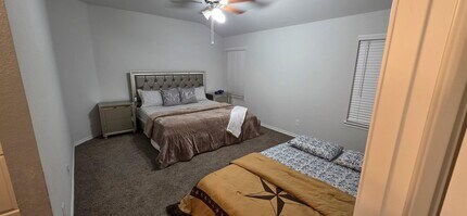 1102 Davy St in Brenham, TX - Building Photo - Building Photo