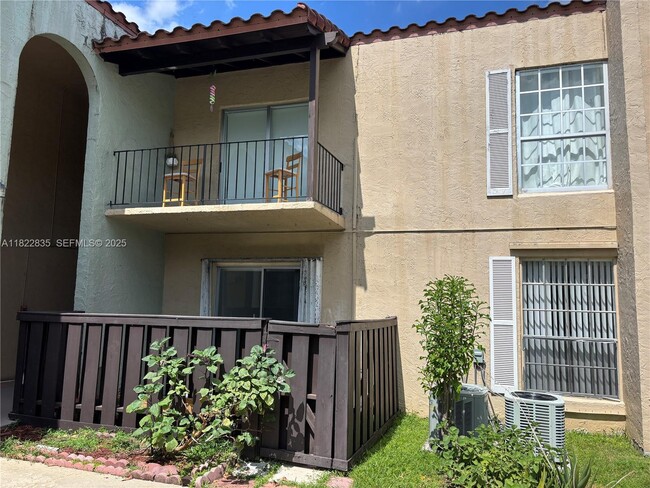 property at 10790 N Kendall Dr