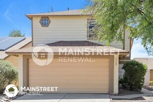 3069 W Camino Fresco in Tucson, AZ - Building Photo