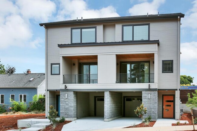 property at 5727 SE 18th Ave