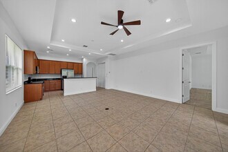 8254 NW 120th Way in Parkland, FL - Building Photo - Building Photo