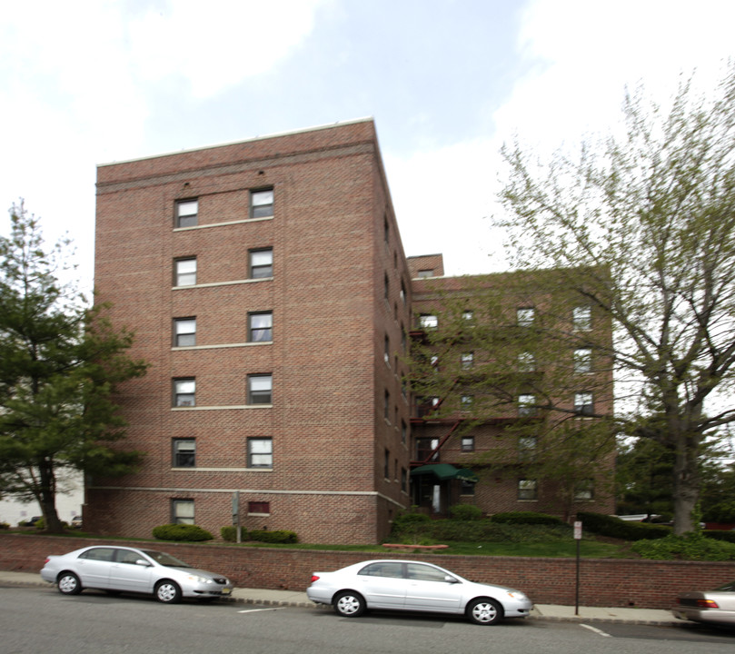 Marineview East & West in Perth Amboy, NJ - Foto de edificio