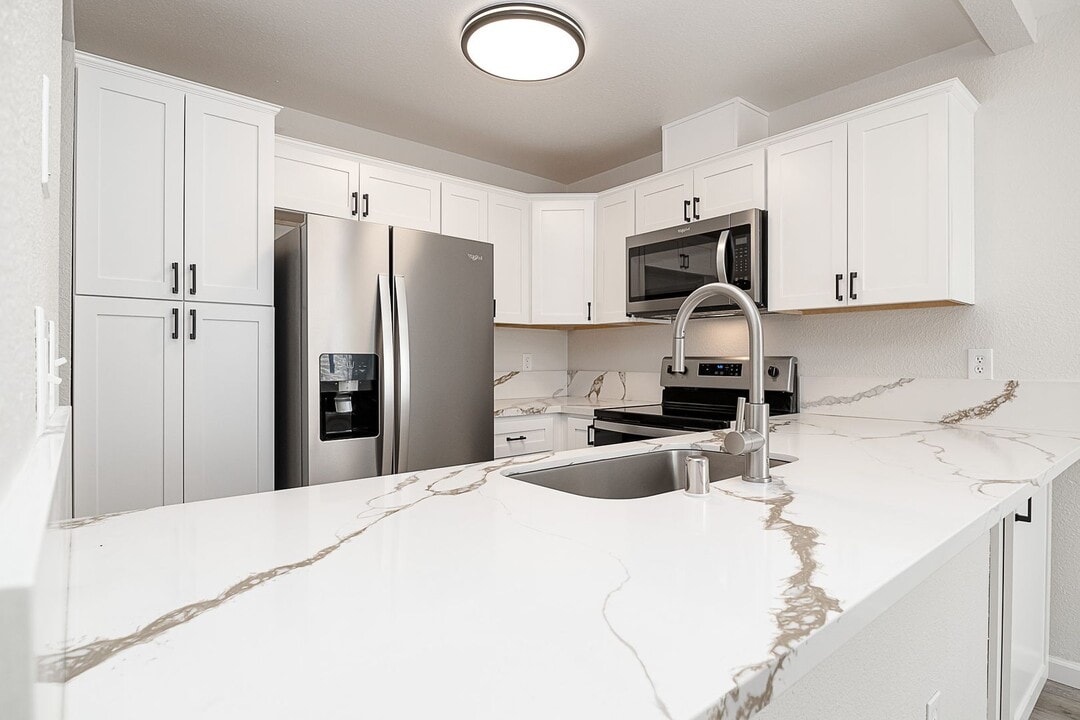 3400 Sullivan Ct in Modesto, CA - Building Photo