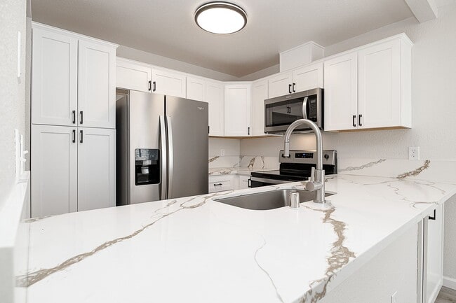 property at 3400 Sullivan Ct