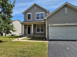 2355 Shiloh Dr in Aurora, IL - Building Photo - Building Photo