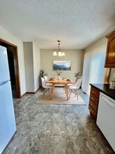 511 N Foxridge Dr in Raymore, MO - Building Photo - Building Photo