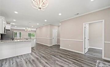 11816 Shady Ln in Chester, VA - Building Photo - Building Photo